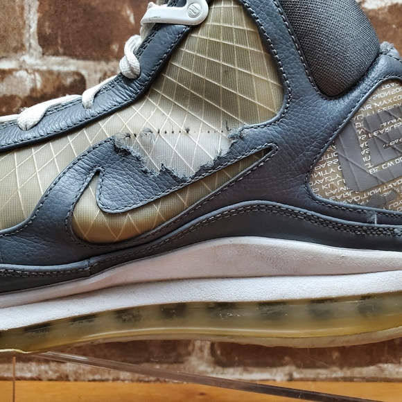 Nike LeBron 7 Cool Grey - Picture 3 of 12